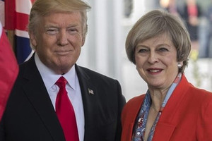 مكتب رئيسة وزراء بريطانيا: ماي وترامب يتفقان على ضرورة قطع روسيا علاقتها بالأسد