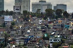 مقتل 7 أشخاص في انهيار بموقع إنشاء في مكسيكو سيتي