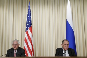 لافروف: اتفقنا مع أميركا على تشجيع المفاوضات المتعددة الأطراف بسورية 