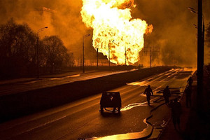 مقتل 24 على الأقل في اصطدام حافلة بشاحنة وقود في المكسيك