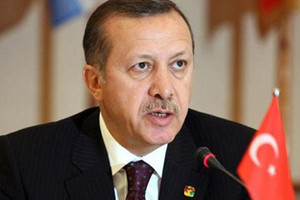 إردوغان يقول من الممكن تمديد حالة الطوارئ