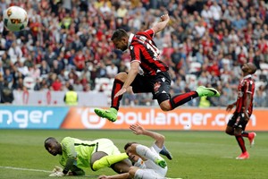 نيس يضمن صعود المنصة بالدوري الفرنسي