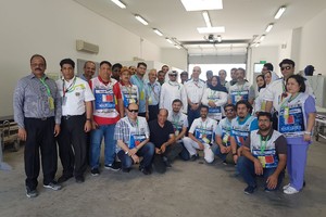 الزياني يزور الفريق الطبي بالحلبة ويؤكد تميزه بالعمل الاحترافي