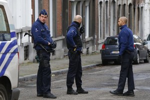 الشرطة اليونانية تلقي القبض على 9 أشخاص على خلفية تهريب البشر