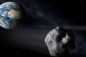 كويكب يمر بمحاذاة الأرض الأربعاء