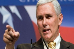 نائب الرئيس الأميركي يؤكد أن 'كل الخيارات مطروحة على الطاولة' بشأن كوريا الشمالية