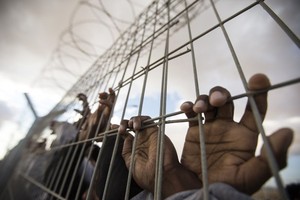 التعاون الإسلامي تعلن مساندتها للأسرى الفلسطينيين في الإضراب عن الطعام