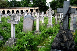 عمال يعثرون صدفة على مقبرة تاريخية في لندن 