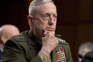 في أول زيارة للمنطقة... ماتيس يركز على الحرب ضد 'داعش' ويكشف سياسة ترامب تجاه سورية