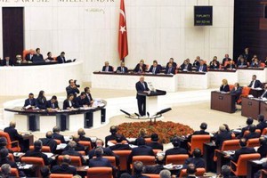 البرلمان التركي يصادق على تمديد حالة الطوارئ