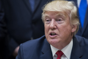 مسؤول أميركي: مناقشة زيارة محتملة لترامب إلى السعودية