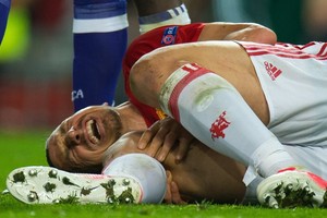 بالفيديو... مهاجم مانشستر يونايتد إبراهيموفيتش يغيب حتى نهاية الموسم