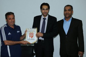 بالصور... بدورة دبلوم كرة القدم للمحترفين... محمود الشواي يحاضر في التغذية الرياضية