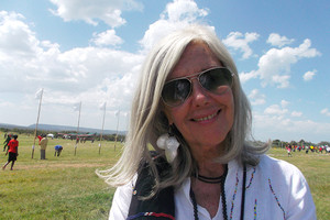 إصابة الكاتبة الكينية كوكي غالمان في إطلاق نار