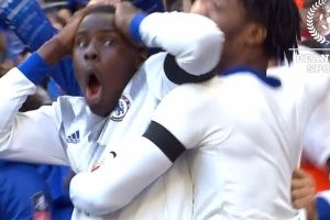 بالفيديو... رد فعل مثير من مدافع تشلسي بعد هدف ماتيتش الخرافي