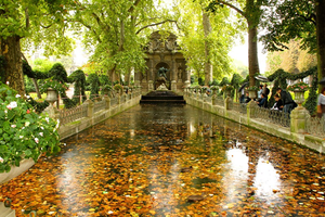 باريس الخضراء والحدائق السرية حول برج إيفيل