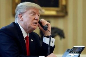 ترامب يتصل عبر الفيديو برائدة فضاء أمريكية حطمت رقما قياسيا