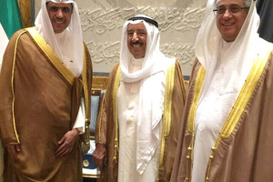 أمير دولة الكويت يستقبل مستشار الملك لشئون الإعلام ووزير شئون الإعلام        