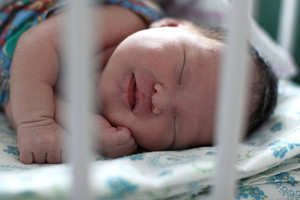 منع إطلاق أسماء مسلمة على حديثي الولادة في هذه الدولة