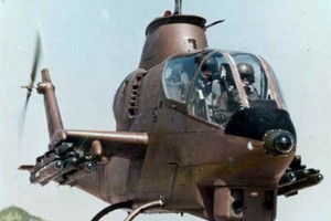 تحطم مروحية عسكرية أردنية أثناء التدريب ونجاة طياريها