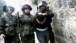 إسرائيل تعتقل 8 فلسطينيين في الضفة الغربية