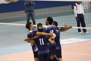 بالصور... النجمة يحقق الفوز على المحرق في دوري الطائرة ويتقدم بفوزين