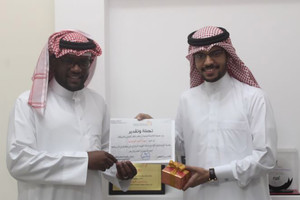 'الخالدية الشبابية' تكرم الحافظ البوعينين