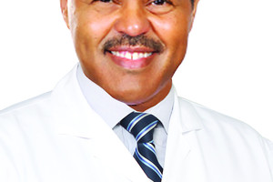 'المركز الطبي الجامعي' يقدم العلاجات الحديثة للصداع النصفي بتقنية السفينوكاث