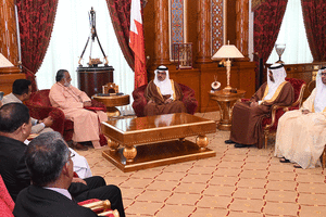 البحرين : ولي العهد: نفخر بقيم التعددية التي ترسخت في هويتنا الجامعة     