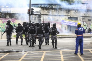 اضراب عام في البرازيل يتسبب في اضطراب كبير لحركة النقل