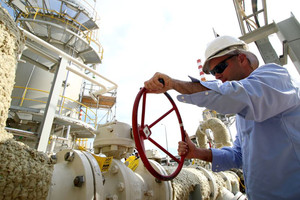 العراق يبيع مليوني برميل من النفط عبر بورصة دبي للطاقة