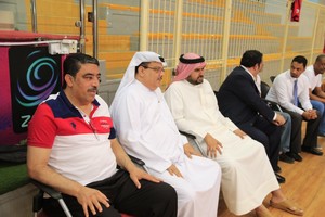 بالصور... عيسى بن علي يزور تدريبات المنامة والأهلي قبل مغادرتهما لمعسكر تركيا