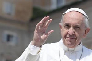 البابا يدعو لإنهاء العنف واحترام حقوق الإنسان في فنزويلا