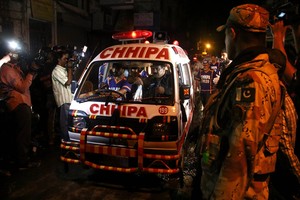 مقتل 11 في حادث مروري في شمال غرب باكستان