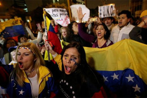 المعارضة الفنزويلية تدعو إلى مسيرات جديدة لمناسبة الأول من مايو
