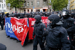 أكثر من 8 آلاف شخص يشاركون في مظاهرات عيد العمال بالعاصمة الألمانية