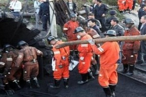 انفجار يحاصر أكثر من 50 من عمال المناجم في إيران ومخاوف من وقوع قتلى