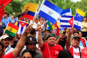 اشتباكات واغلاق للطرق في فنزويلا احتجاجاً على دعوة مادورو الى صياغة دستور جديد