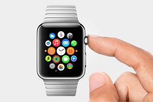'غوغل' و'أمازون' قاموا بوقف تطبيقاتهم الخاصة بساعة 'Apple Watch'