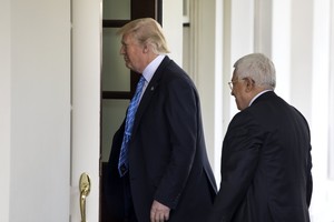 عباس: ترامب متحمس ويملك رؤية سياسية