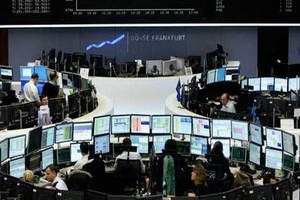 لندن تسعى إلى جذب «أرامكو» عبر هيكل جديد للإدراج