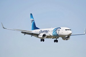 محققون فرنسيون ينفون وجود آثار متفجرات على ضحايا طائرة مصر للطيران