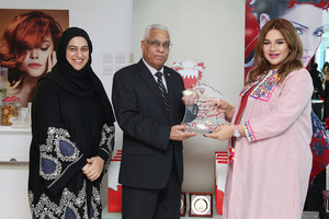 'الخيرية الملكية' تنظم 'دورة المكياج وتصفيف الشعر'