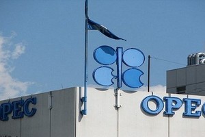 مندوب السعودية بأوبك: إجماع يتبلور بين المنتجين على تمديد اتفاق الخفض