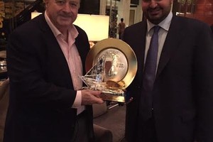 عيسى بن علي يلتقي رئيس الاتحاد الدولي لكرة السلة وأمينه العام