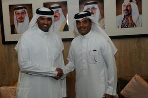 رئيس اتحاد الكرة يستقبل الحكم الدولي نواف شكرالله