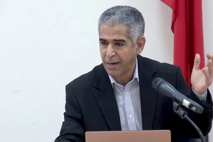 سلمان لحميدان: لماذا لم تنفوا شائعات 'التقاعد'... ومن حلّ بدل المتقاعدين... بحرينيون أم أجانب؟  