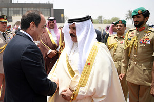 الرئيس المصري يغادر البلاد مختتماً زيارته الرسمية للبحرين  