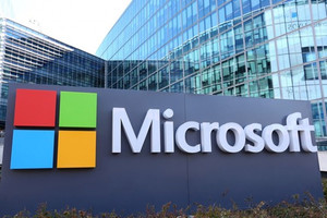 مايكروسوفت تطور سماعة ذكية بالتعاون مع 'هارمون كاردون' الألمانية