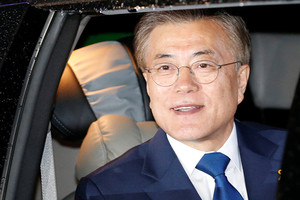 الرئيس الكوري الجنوبي الجديد يقول إنه سيزور جارته الشمالية إذا 'توافرت' الظروف